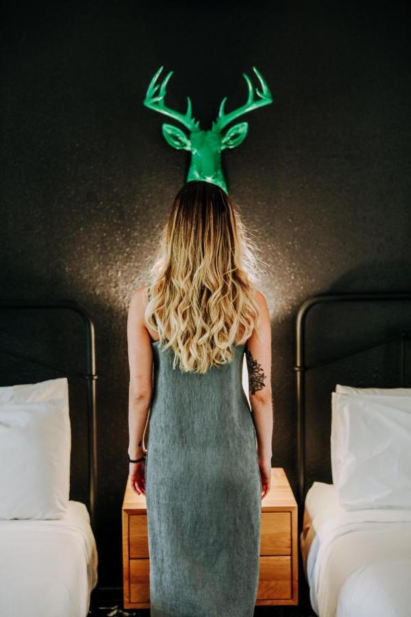 & Bar Hotel Wimberley
