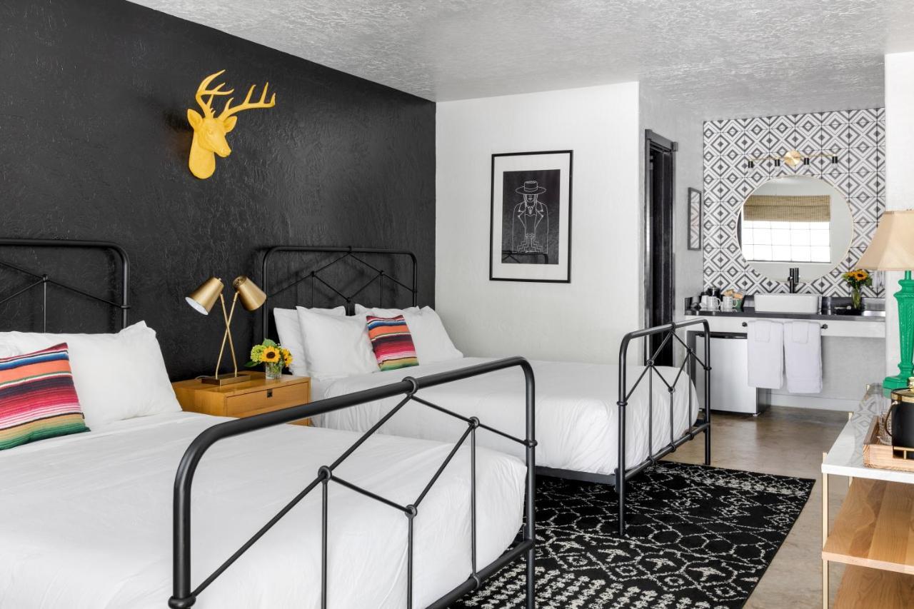 Hotel & Bar 3*